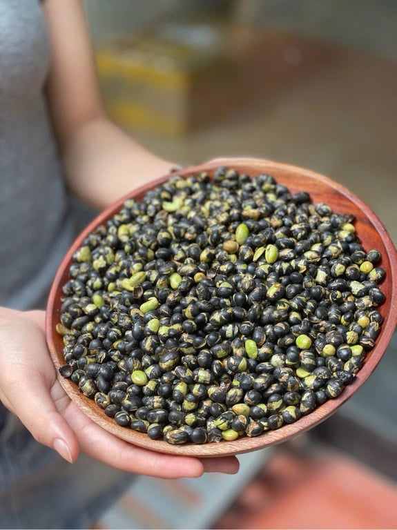 ĐẬU ĐEN RANG MUỐI hộp 400gr