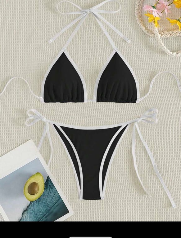 Bikini đen trắng viền