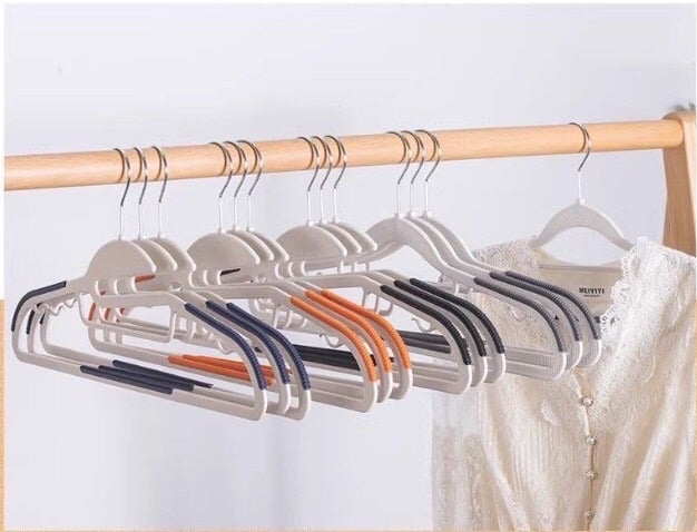 SET 20 MÓC QUẦN ÁO CHỐNG TRƯỢT