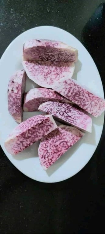 Khoai sọ tím Tủa Chùa Điện Biên