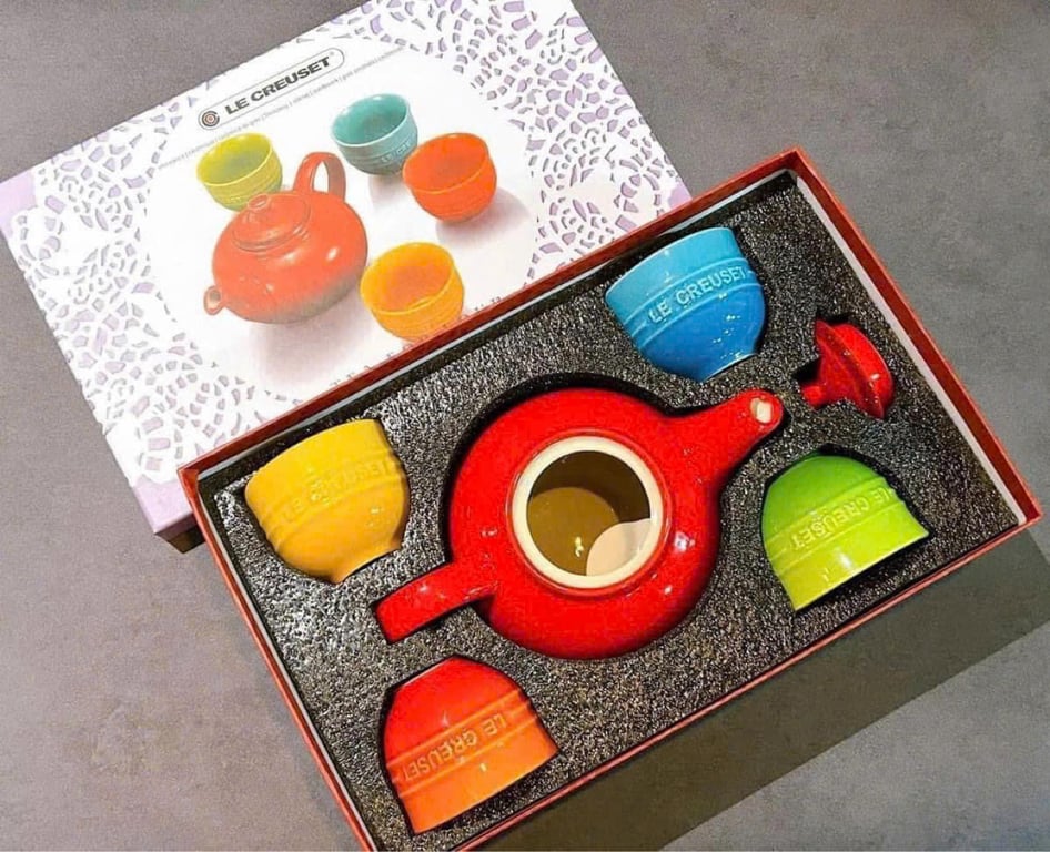 BỘ ẤM CHÉN CẦU VỒNG LE CREUSET