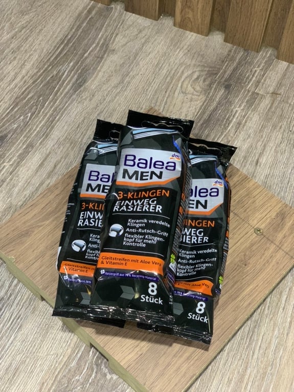 Set 8 dao cạo râu 3 lưỡi Balea Men