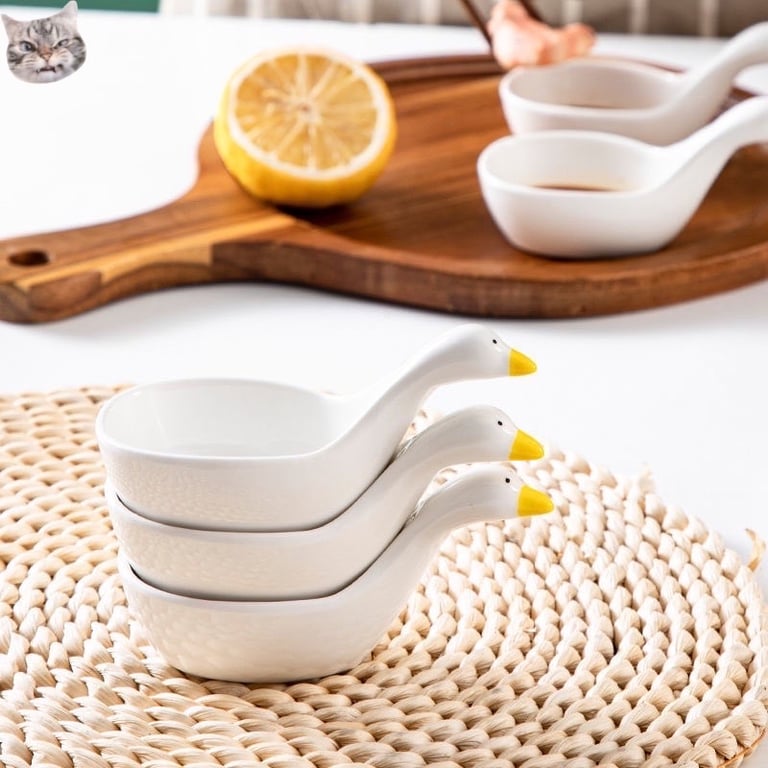 set 5 bát Bát Đựng Nước Chấm, Chén Đựng Gia Vị, Bát Ăn Dặm Hình Chú Vịt Bằng Gốm Sứ
