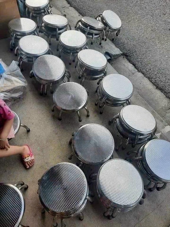 GHẾ INOX TRÒN CHÂN NGẮN - NGỒI XỔM