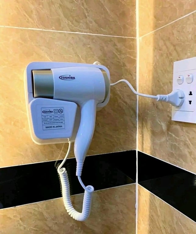 Máy sấy tóc gắn tường Toshiba