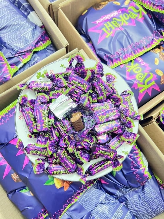 Kẹo Tím Krokant của Nga