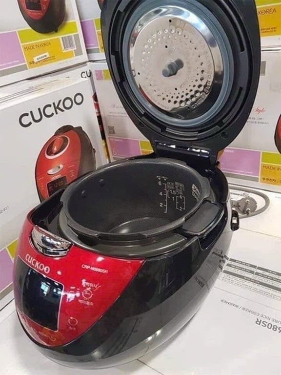 Nồi cơm Cuckoo CRP 0680 1.08L