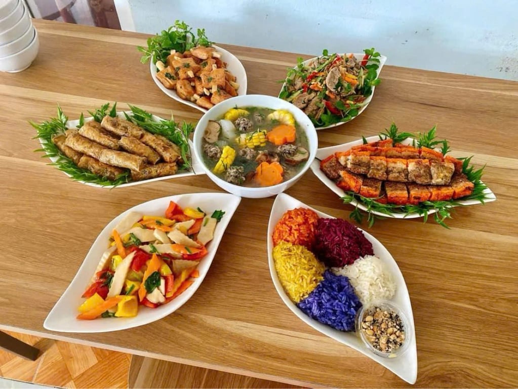 XÔI LÁ CẨM TÍM - XÔI NGŨ SẮC NẾP NƯƠNG - ĐẶC SẢN ĐIỆN BIÊN