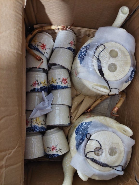 BỘ ẤM TRÀ GỐM SỨ CAO CẤP HOA VĂN CỔ ❤️