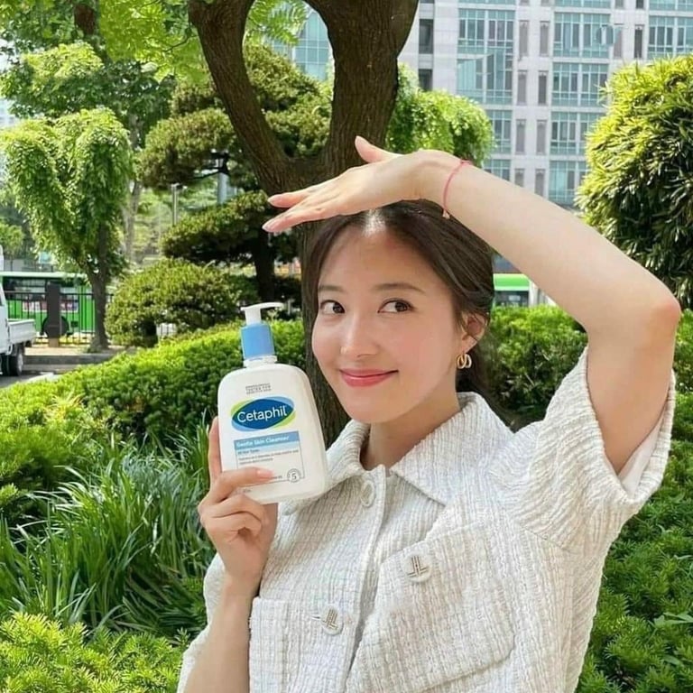 Sữa rửa mặt 𝗖𝗘𝗧𝗔𝗣𝗛𝗜𝗟 𝗚𝗘𝗡𝗧𝗟𝗘 𝗦𝗞𝗜𝗡 𝗖𝗟𝗘𝗔𝗡𝗦𝗘𝗥 chai 1L