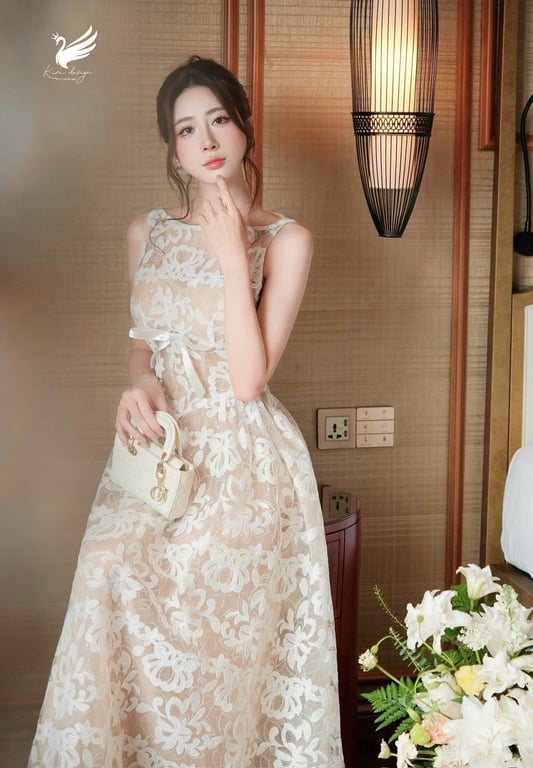 Đầm tiệc ren hoa phối nơ Khâu