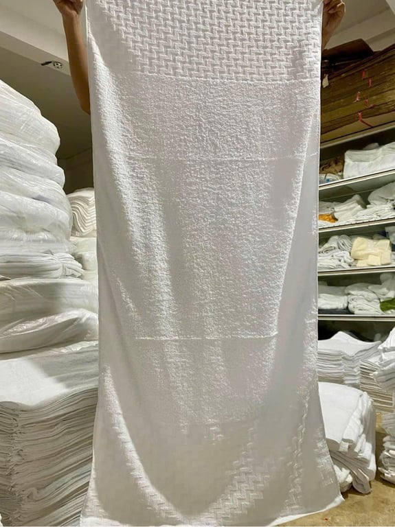 KHĂN TẮM TRẮNG XUÂT NHẬT kích thước 65x140cm nặng tầm 420g