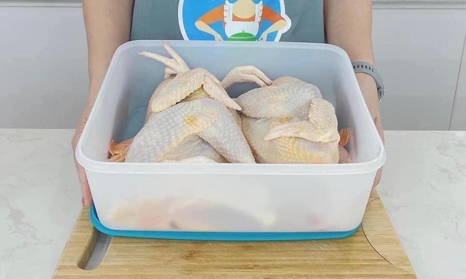 HỘP TUPPERWARE NGĂN ĐÔNG CỠ ĐẠI 5.7L