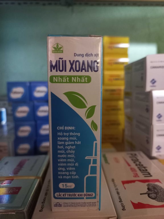 Mũi xoang NHẤT NHẤT chai 15ml xịt