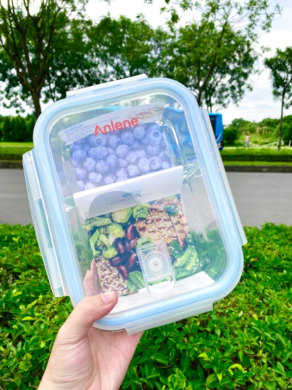 hộp thủy tinh 2 ngăn của Inochi 1500ml