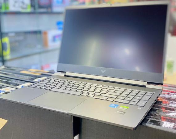 Laptop HP Victus 16-r0370TX AY8Y3PA