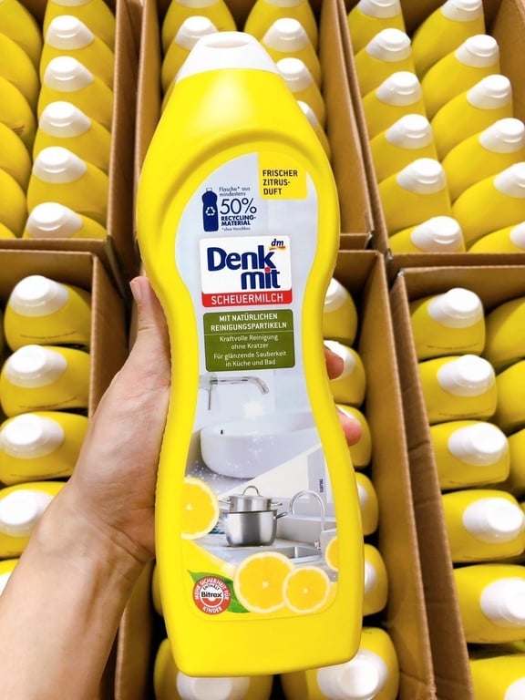 KEM TẨY XOONG NỒI INOX VÀ ĐỒ SỨ DENKMIT Scheuermilch 750ml