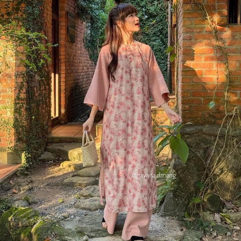 AD HVN Tầm Phương - hồng