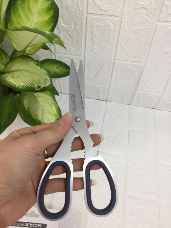 KÉO LÀM BẾP ĐA CHỨC NĂNG GGOMI GG156