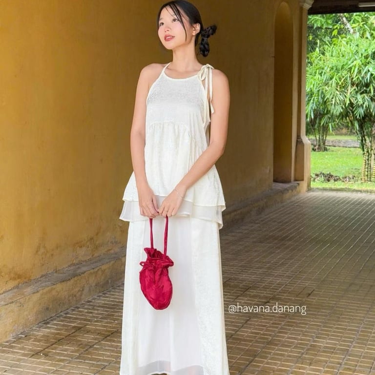 Set yếm HVN gấm kem 2 dây