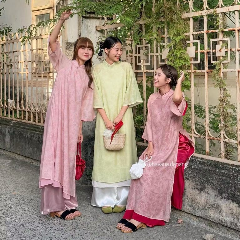 AD HVN Cảnh Nghi - hồng