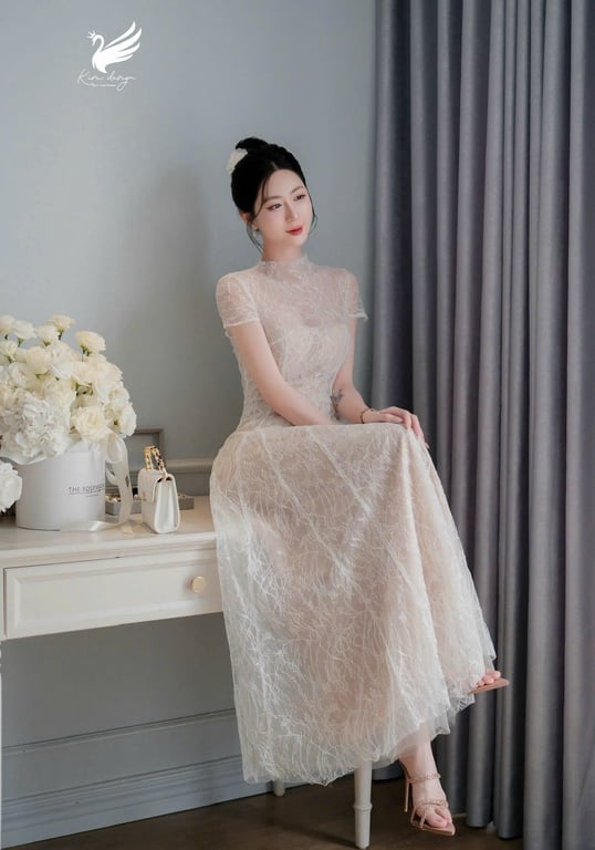 Đầm ren xoè Khâu