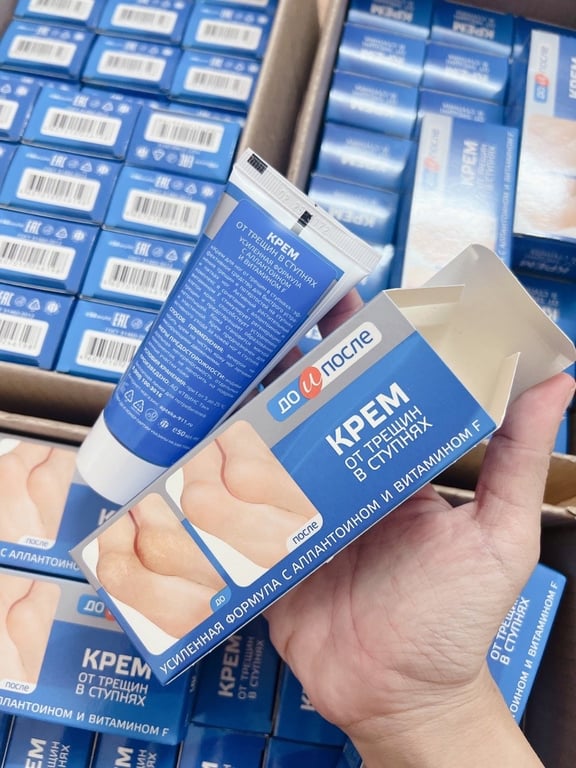 Kem bôi nứt gót chân Nga Apteka