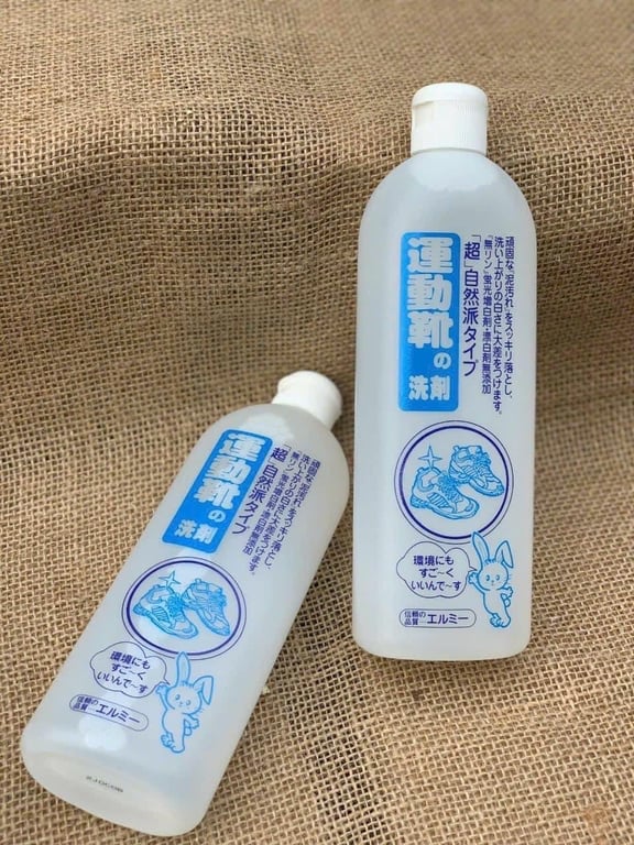 Nước giặt giày cao cấp Kose Nhật