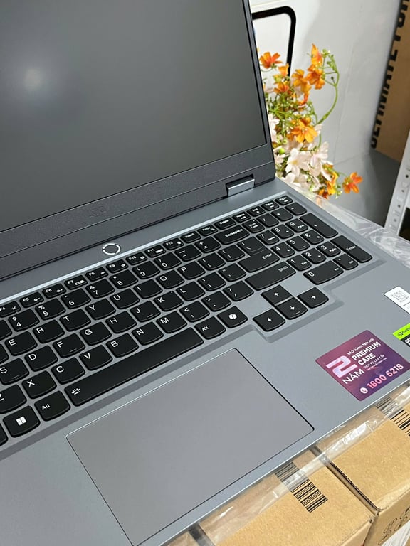 Laptop Lenovo LOQ - 15IRX9 83DV01ALVN