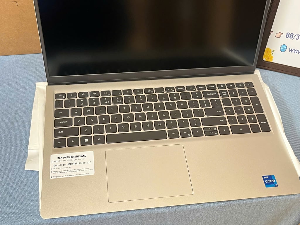 Laptop Dell 15 DC15250 DC5I7748W1