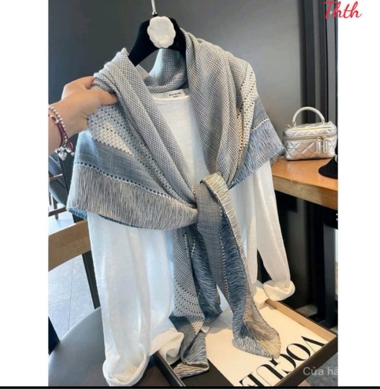 khăn lụa cao cấp khổ tận 130cm x 130cm