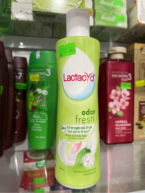 Lactacyd lá trầu c/250ml