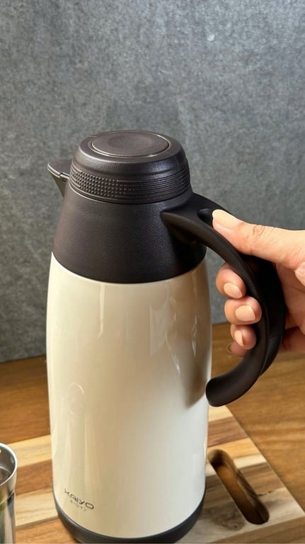 Bình giữ nhiệt có kèm lõi lọc trà inox  Kaiyo 1100ml
