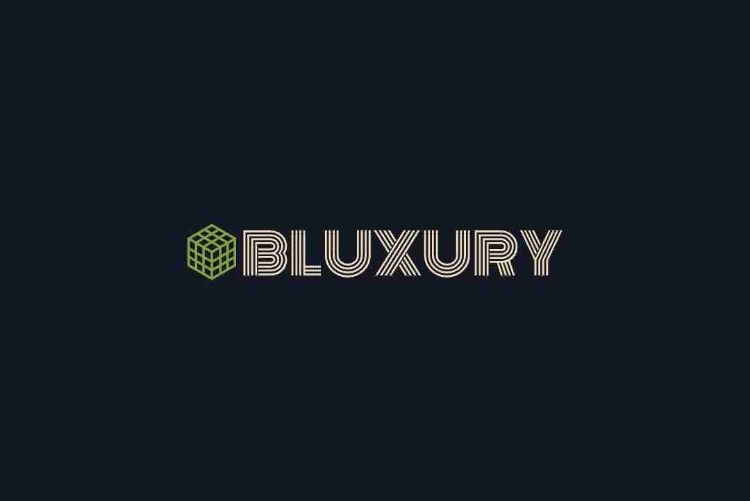 BLUXURY pfp