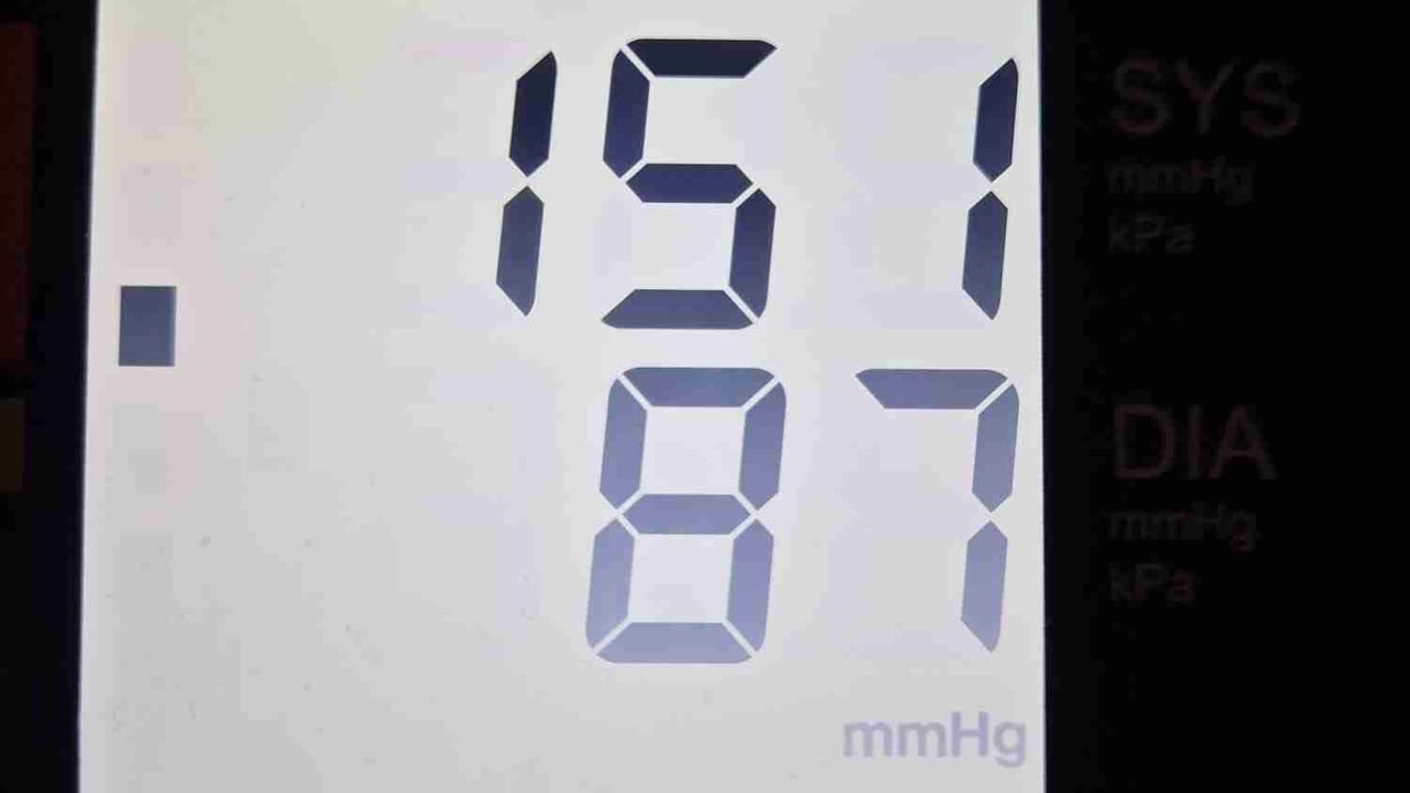 Yoz (yozaboza.lens) Lens social identity (.lens handle) PFP