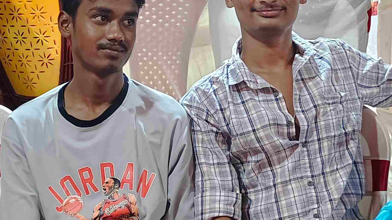 Rahul (rahulofficials) Farcaster social identity (Fname handle) PFP