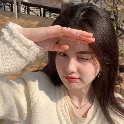 lia comel pfp