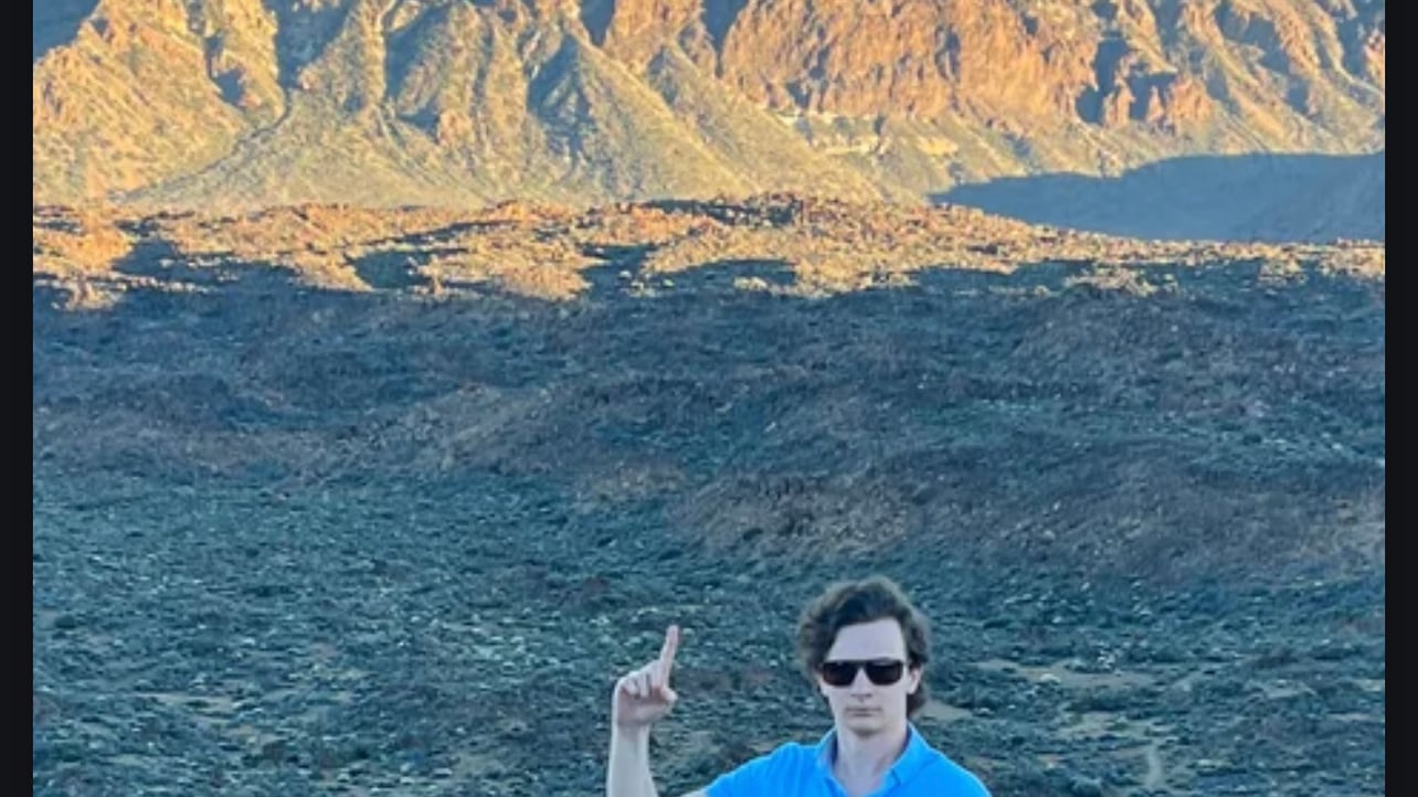 danylo (admin233.lens) Lens social identity (.lens handle) PFP