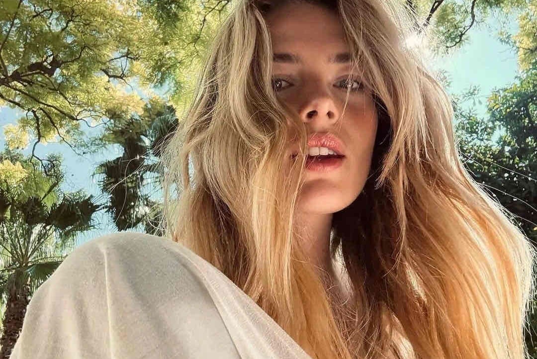 ometaway Farcaster social identity (Fname handle) PFP