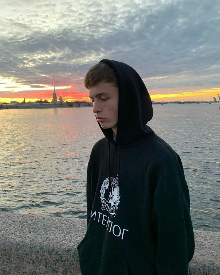 lipsheat Farcaster social identity (Fname handle) PFP