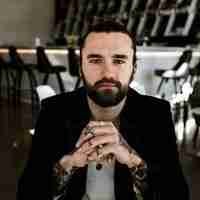 Gerald Schweizer (carleebayer) Farcaster social identity (Fname handle) PFP