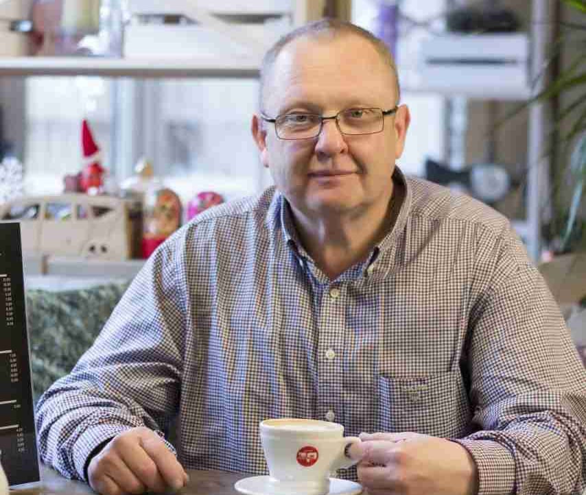 Dmitri  (grabli18) Farcaster social identity (Fname handle) PFP