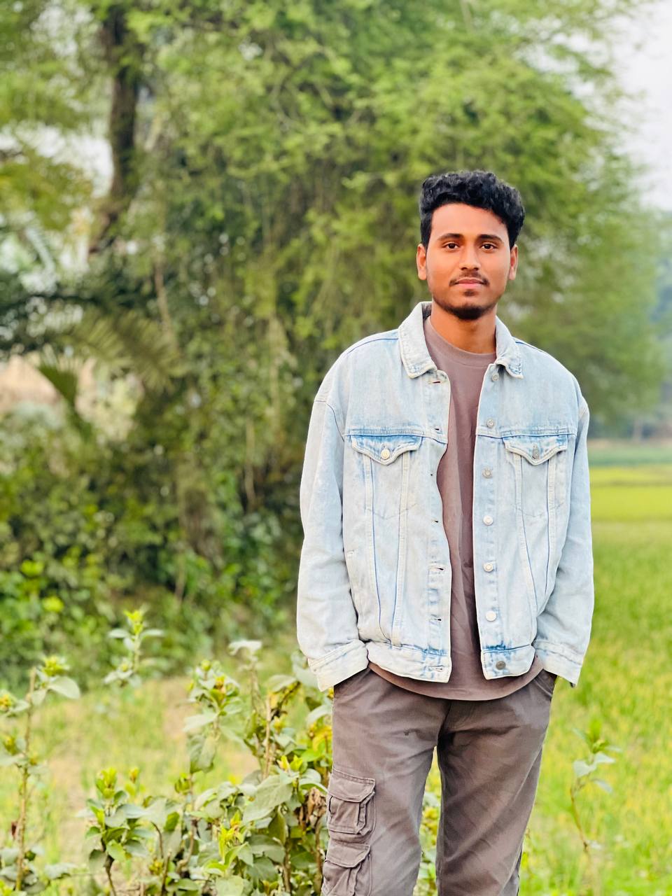 Roxy (roxyfrm) Farcaster social identity (Fname handle) PFP