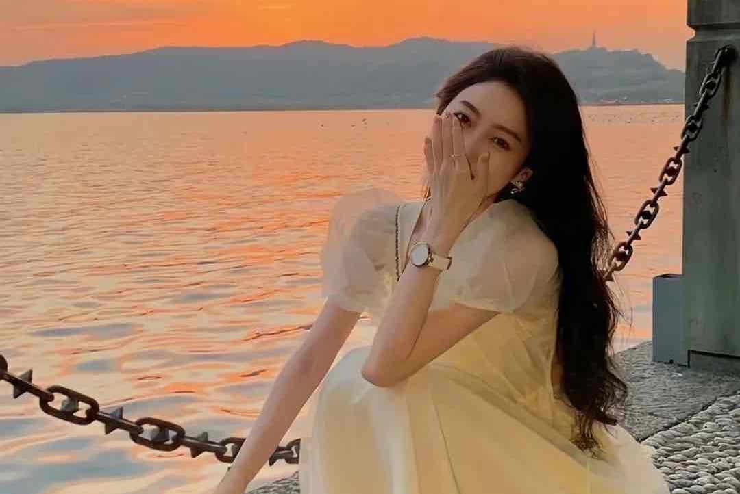 Fhh (vhhh) Farcaster social identity (Fname handle) PFP