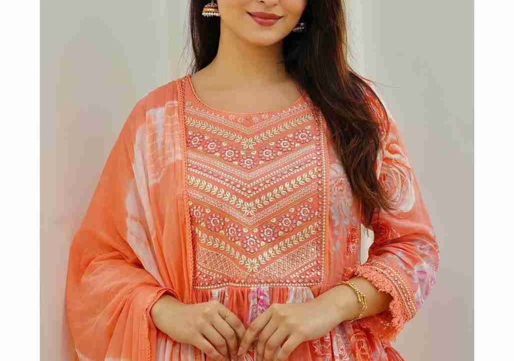 Sarah (rebanu786) Farcaster social identity (Fname handle) PFP