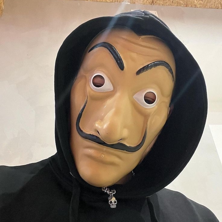 Pharoah 💜🧡 pfp