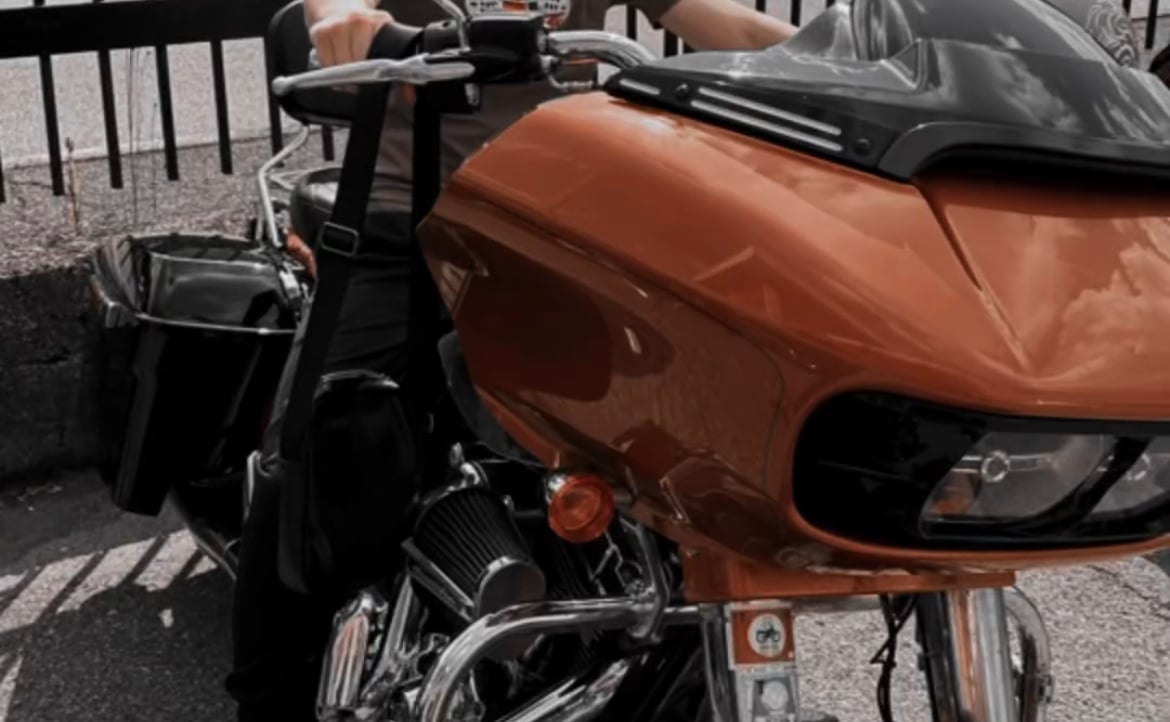 Roma (miff) Farcaster social identity (Fname handle) PFP