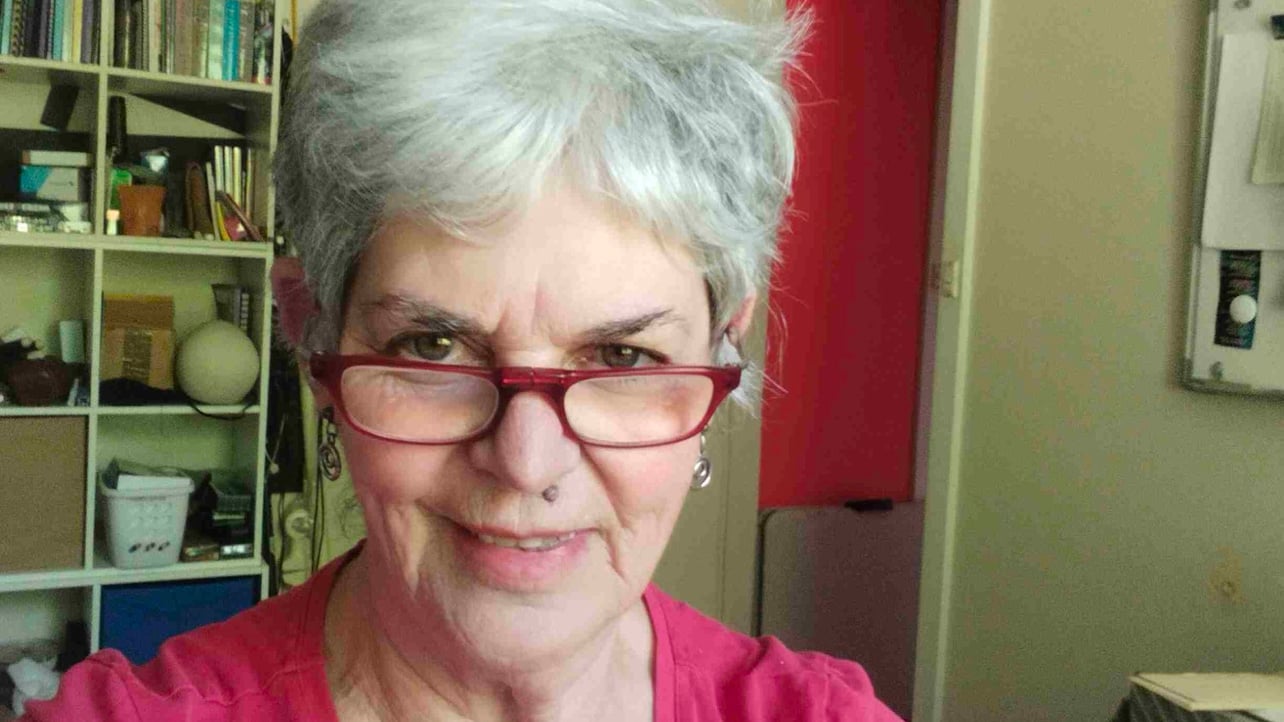 Barbara Beatson (magic-moment) Farcaster social identity (Fname handle) PFP