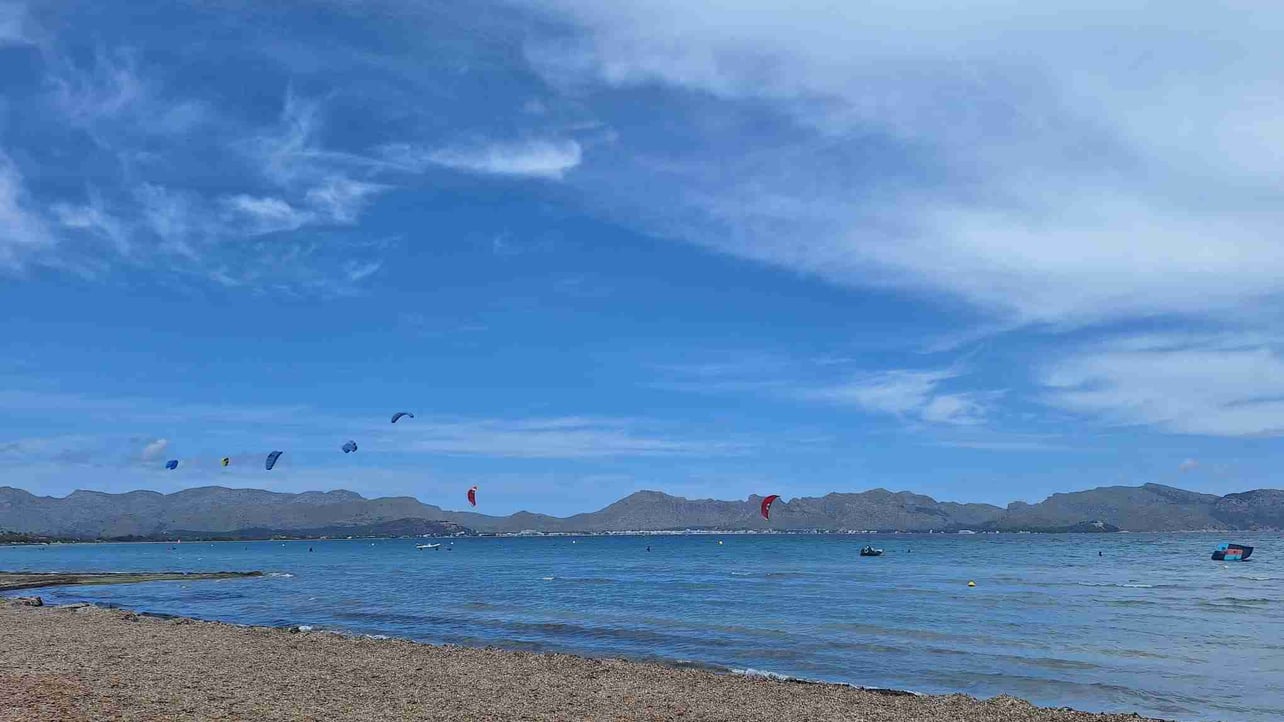 Parosvet  (parosvet) Farcaster social identity (Fname handle) PFP