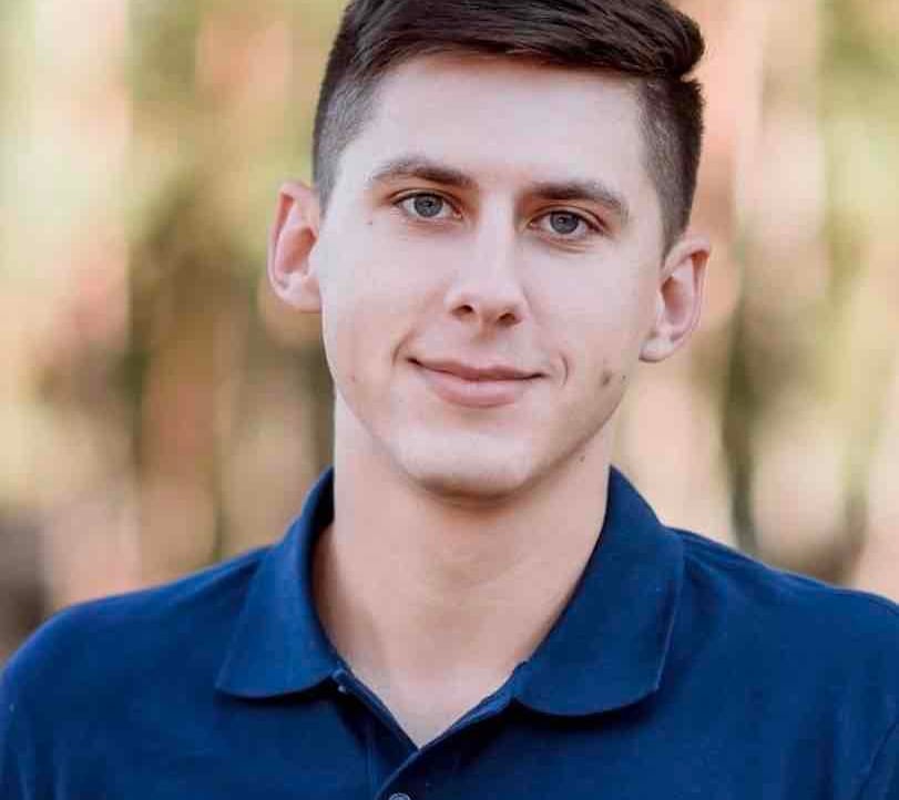 Vladyslav (dedushka54.eth) Farcaster social identity (Fname handle) PFP